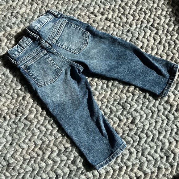 Baby Gap distressed shark jeans - Picture 3 of 5